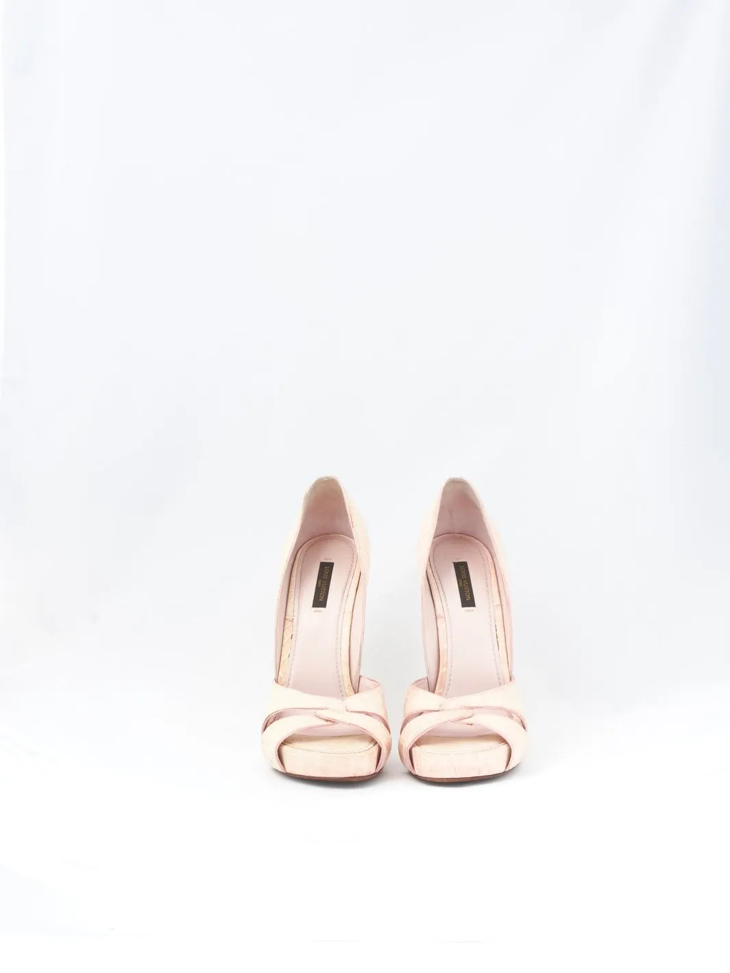 2010 Louis Vuitton sandals in light pink leather with very high heel