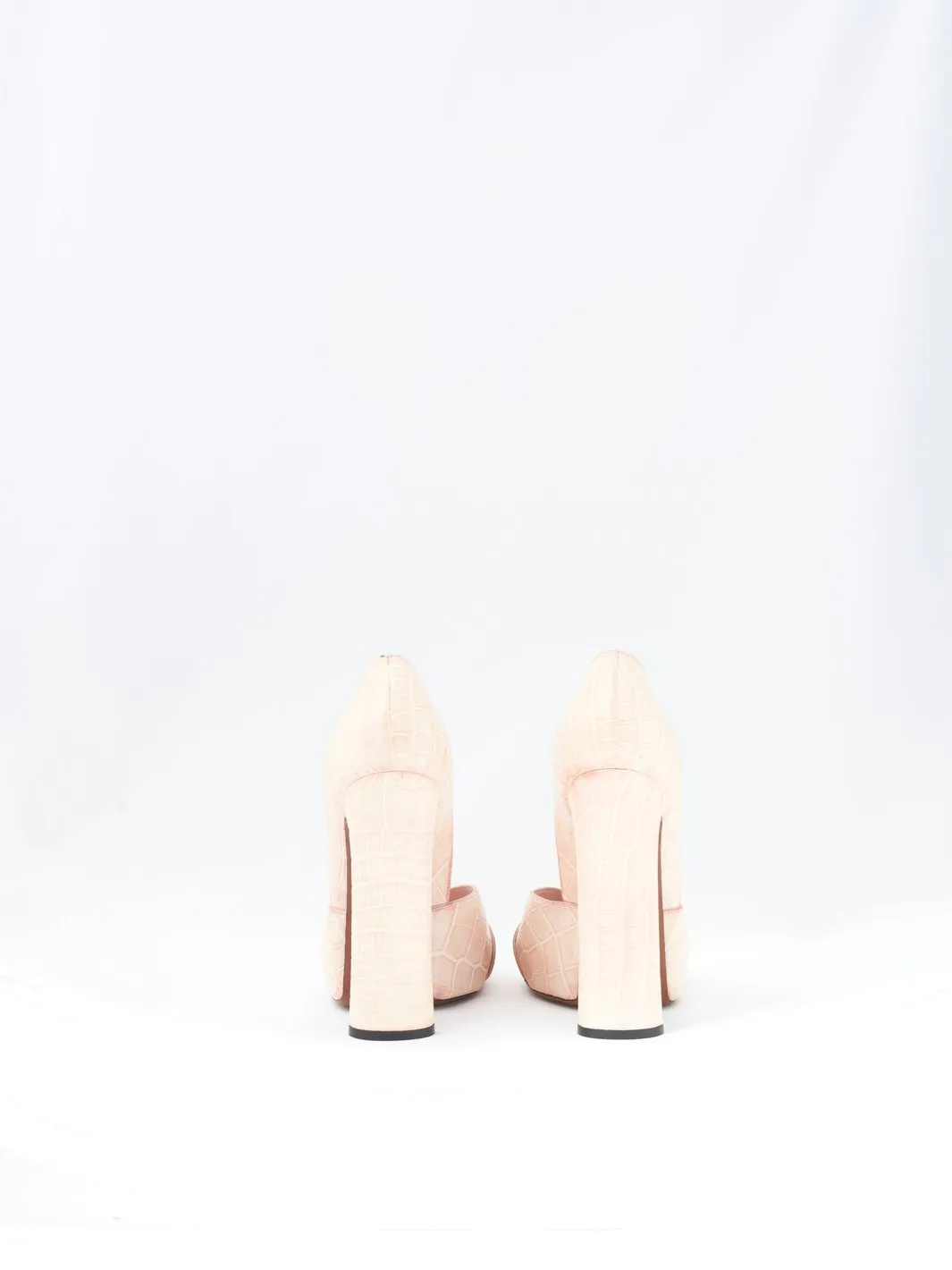 2010 Louis Vuitton sandals in light pink leather with very high heel